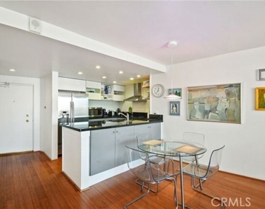 700 E Ocean Boulevard - Photo Thumbnail 28