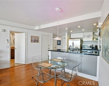 700 E Ocean Boulevard - Photo Thumbnail 29