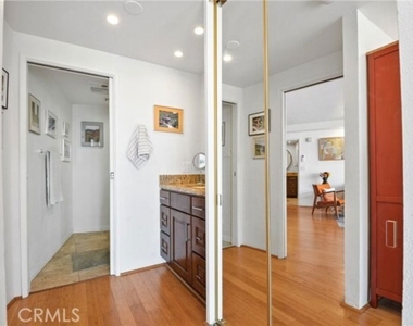 700 E Ocean Boulevard - Photo Thumbnail 18
