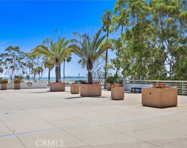 700 E Ocean Boulevard - Photo Thumbnail 14