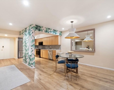 7270 Hillside Avenue - Photo Thumbnail 6