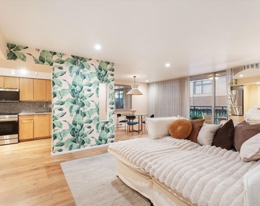 7270 Hillside Avenue - Photo Thumbnail 5