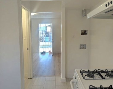 3837 Sedgwick Avenue - Photo Thumbnail 8
