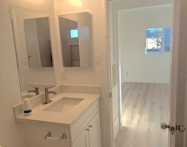 3837 Sedgwick Avenue - Photo Thumbnail 10