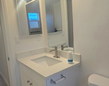 3837 Sedgwick Avenue - Photo Thumbnail 13