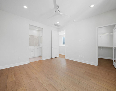 2413 Little Rock Lane - Photo Thumbnail 37
