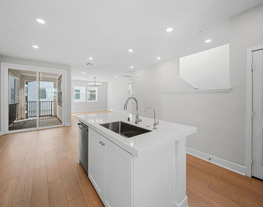 2413 Little Rock Lane - Photo Thumbnail 24