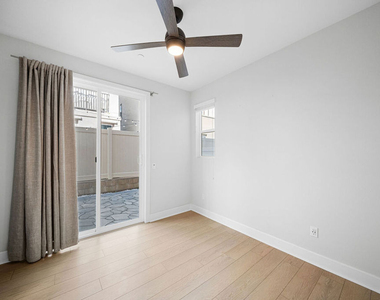 2413 Little Rock Lane - Photo Thumbnail 11
