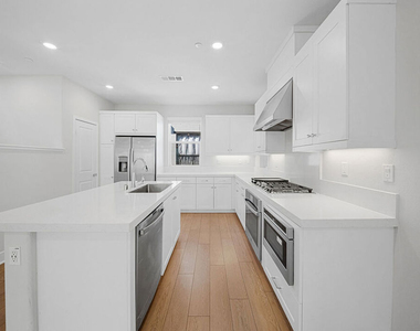 2413 Little Rock Lane - Photo Thumbnail 20