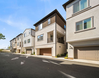 2413 Little Rock Lane - Photo Thumbnail 2