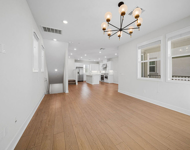 2413 Little Rock Lane - Photo Thumbnail 30