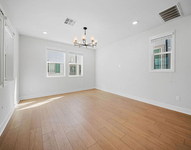 2413 Little Rock Lane - Photo Thumbnail 28