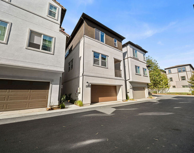 2413 Little Rock Lane - Photo Thumbnail 5