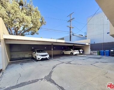 932 Wilcox Avenue - Photo Thumbnail 9