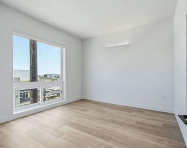 3555 Overland Avenue - Photo Thumbnail 8