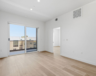 3555 Overland Avenue - Photo Thumbnail 6