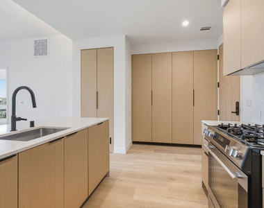 3555 Overland Avenue - Photo Thumbnail 2