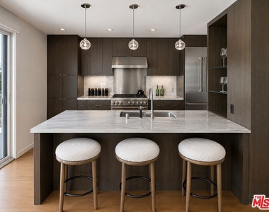 1705 Ocean Avenue - Photo Thumbnail 6