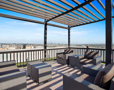 7250 Franklin Avenue - Photo Thumbnail 47