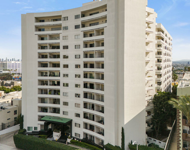 7250 Franklin Avenue - Photo Thumbnail 39