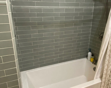 1202 N Poinsettia Place - Photo Thumbnail 18