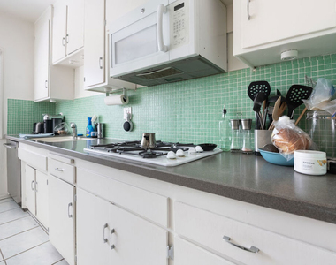 1233 N Laurel Avenue - Photo Thumbnail 5