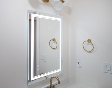 860 S Kingsley Drive - Photo Thumbnail 6