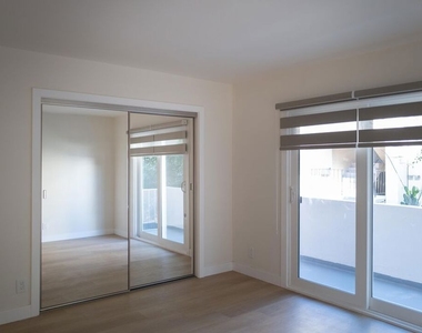 860 S Kingsley Drive - Photo Thumbnail 14