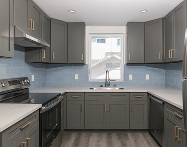 1434 W 9th Street - Photo Thumbnail 5