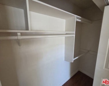 818 7th Street - Photo Thumbnail 10