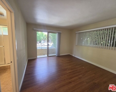818 7th Street - Photo Thumbnail 9