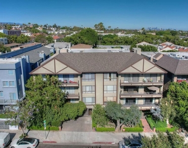 1210 N Kings Road - Photo Thumbnail 35