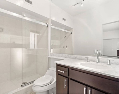 1210 N Kings Road - Photo Thumbnail 24