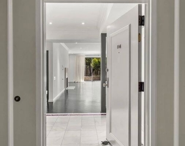 1210 N Kings Road - Photo Thumbnail 1