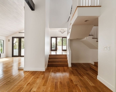 1355 Bobolink Place - Photo Thumbnail 6