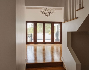 1355 Bobolink Place - Photo Thumbnail 9