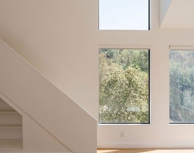 1355 Bobolink Place - Photo Thumbnail 21