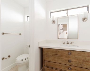 1355 Bobolink Place - Photo Thumbnail 36