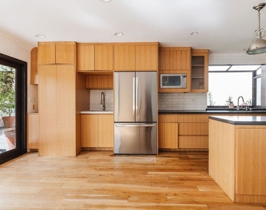 1355 Bobolink Place - Photo Thumbnail 13