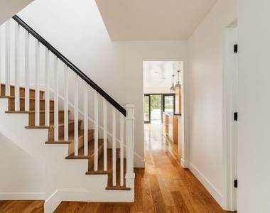 1355 Bobolink Place - Photo Thumbnail 12