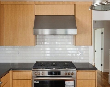 1355 Bobolink Place - Photo Thumbnail 15