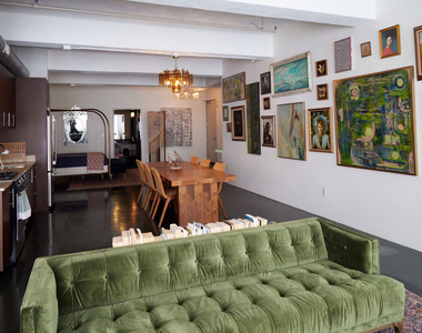 849 S Broadway - Photo Thumbnail 12