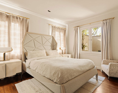 1516 N Genesee Avenue - Photo Thumbnail 14