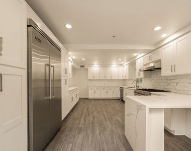 1109 Pine Drive - Photo Thumbnail 22