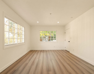 1109 Pine Drive - Photo Thumbnail 57