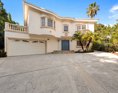 1109 Pine Drive - Photo Thumbnail 1
