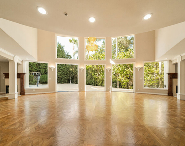 1109 Pine Drive - Photo Thumbnail 15