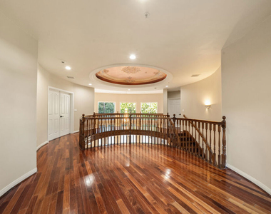 1109 Pine Drive - Photo Thumbnail 41