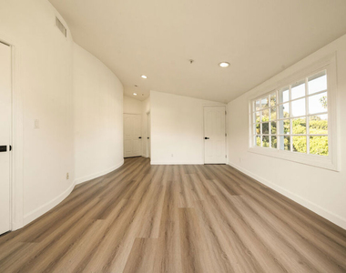 1109 Pine Drive - Photo Thumbnail 51
