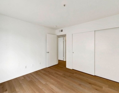 1144 12th Street - Photo Thumbnail 16